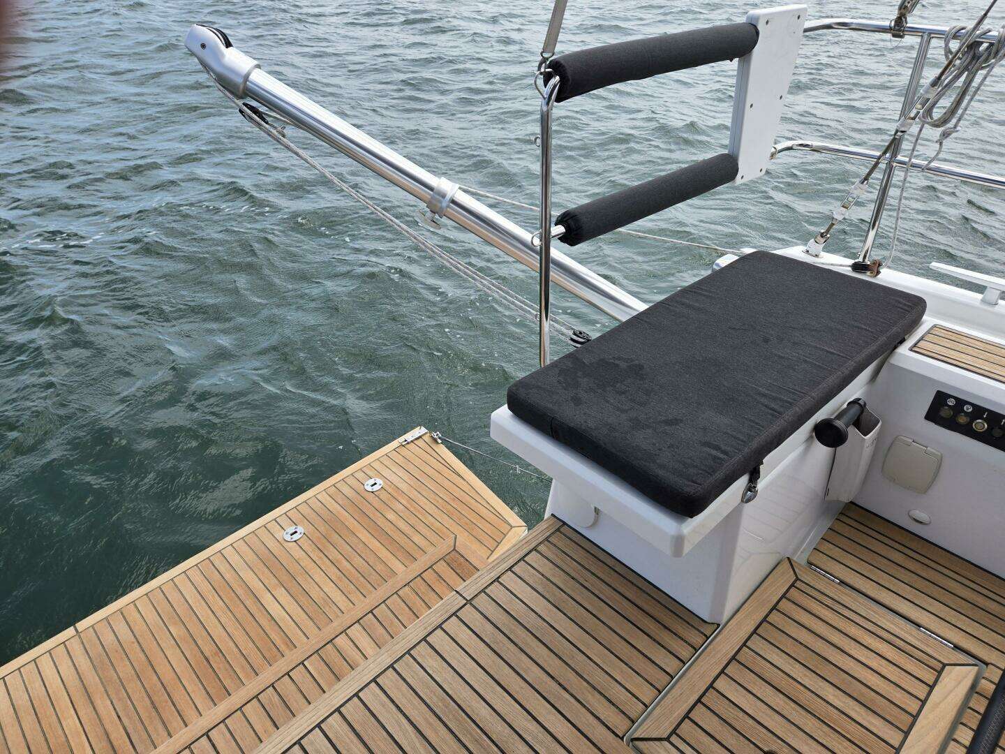 2019 Beneteau Oceanis 46.1 - Image 6