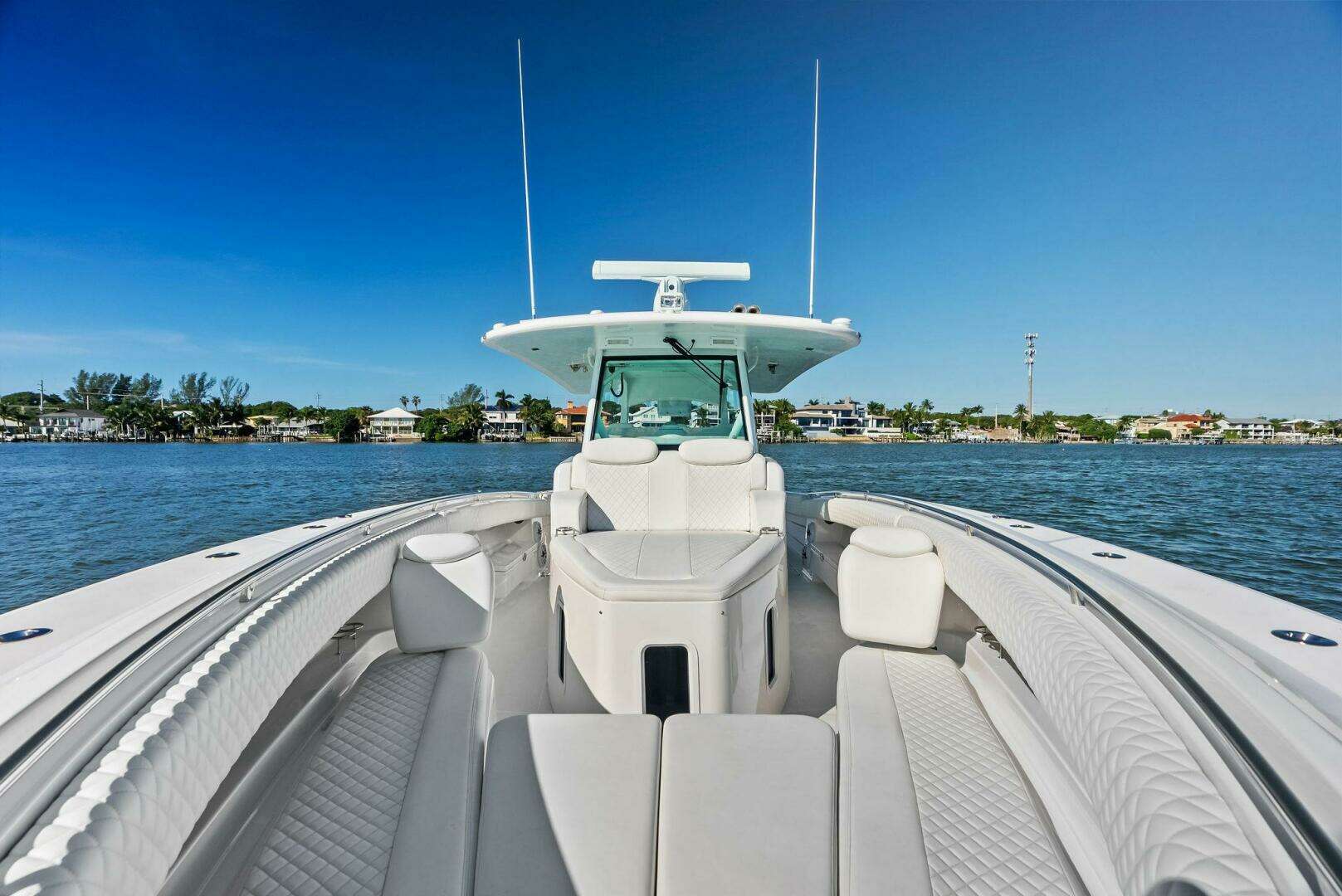 2023 HCB 42 Lujo - Image 45
