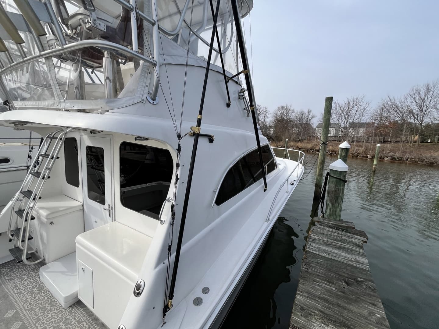 2003 Luhrs 40 Convertible - Image 8