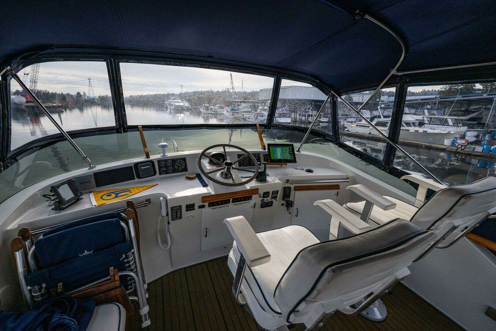 1991 Tollycraft 48 - Image 21