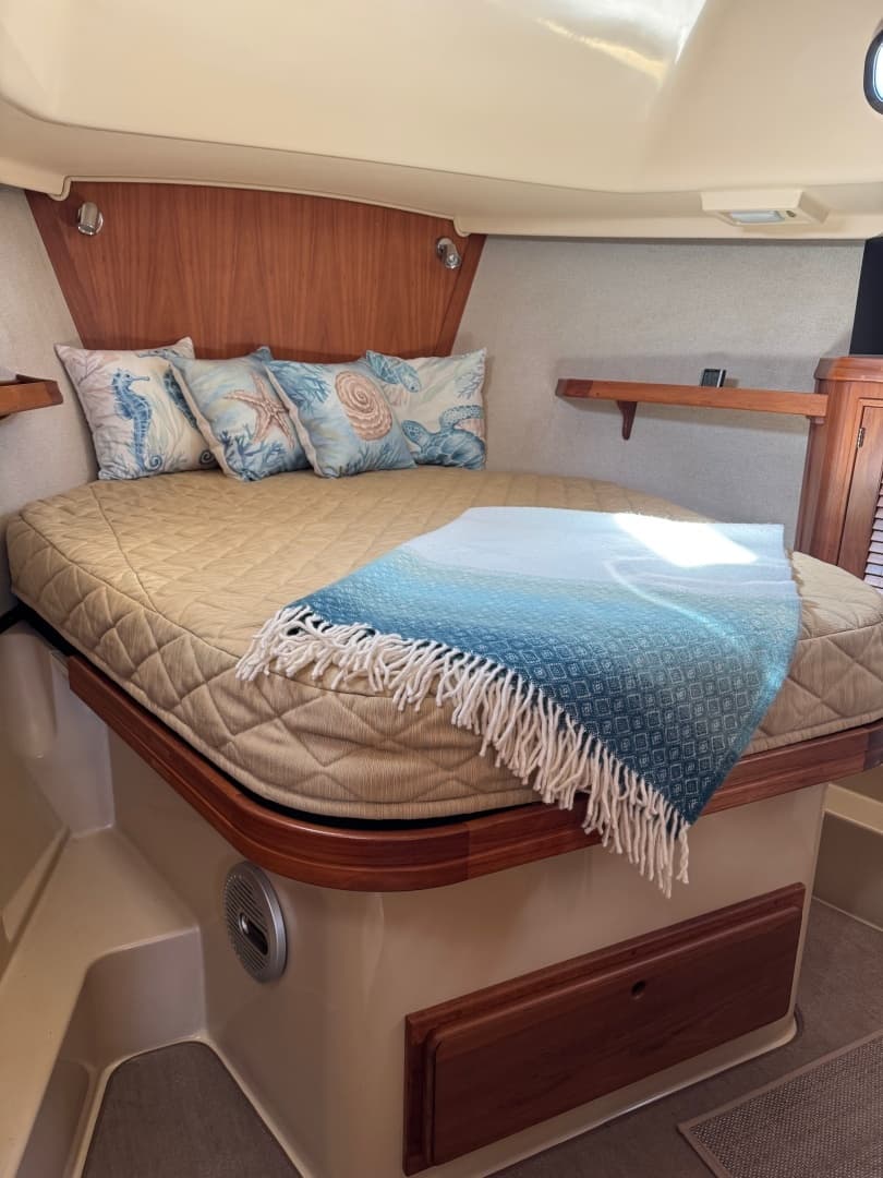 2008 Island Packet SP Cruiser - Image 12