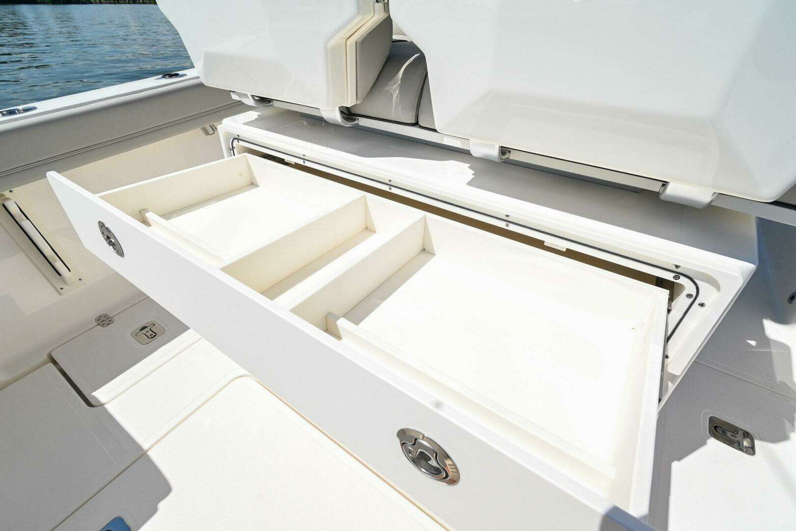 2024 Pursuit S248 - Image 15