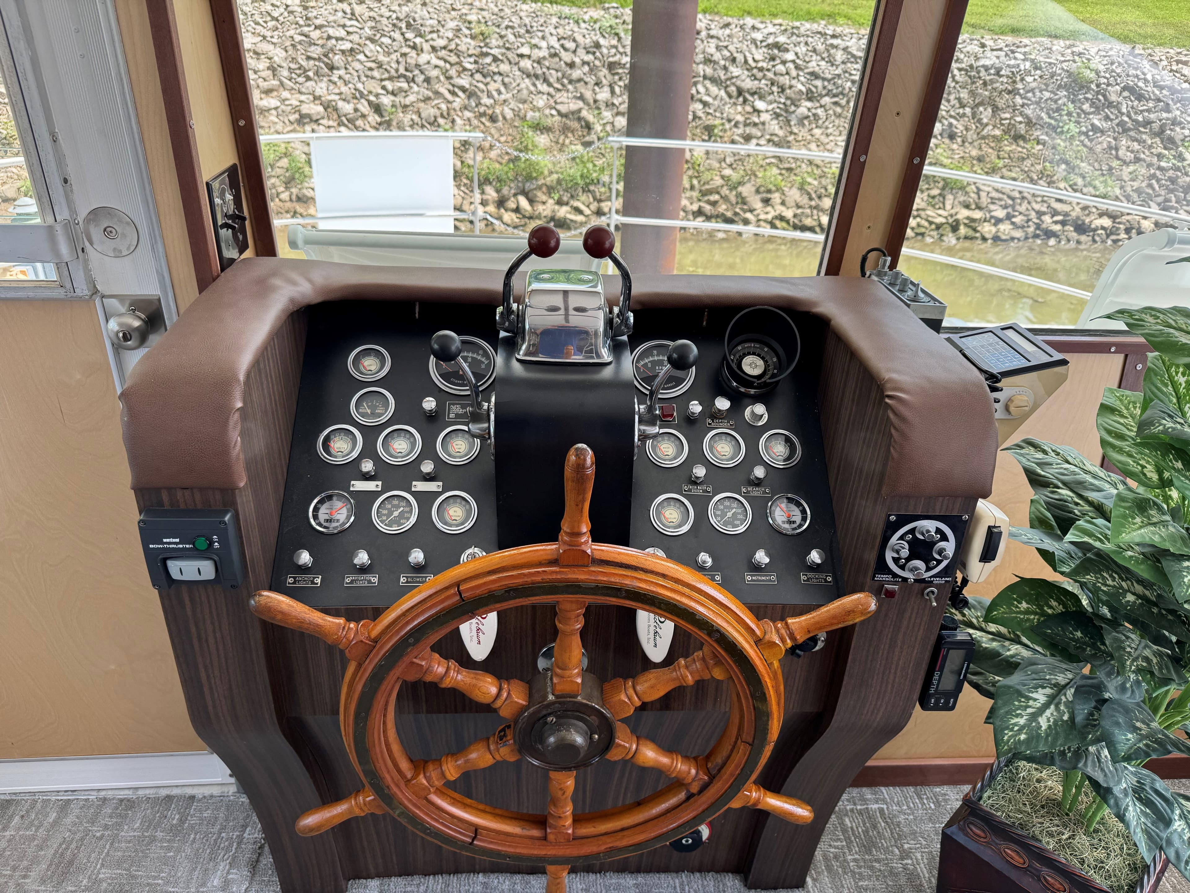 1969 Pluckebaum river cruiser - 13