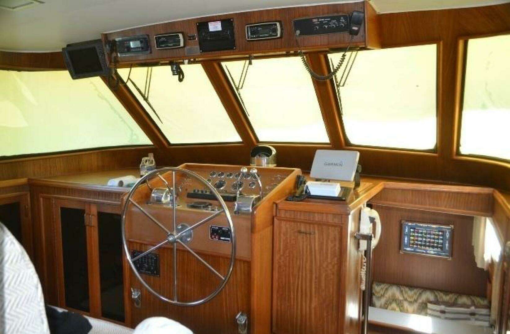 1984 Hatteras 53 Extended Deck Motor Yacht - Image 15