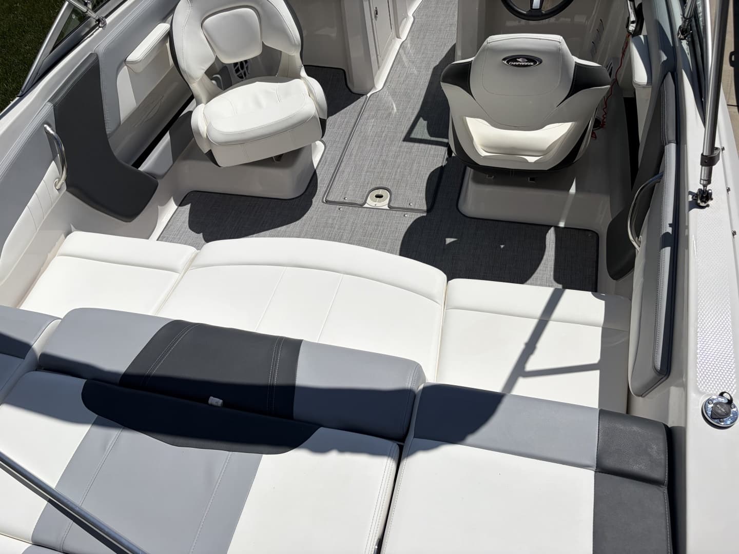 2022 Chaparral 21 SSi - Image 16