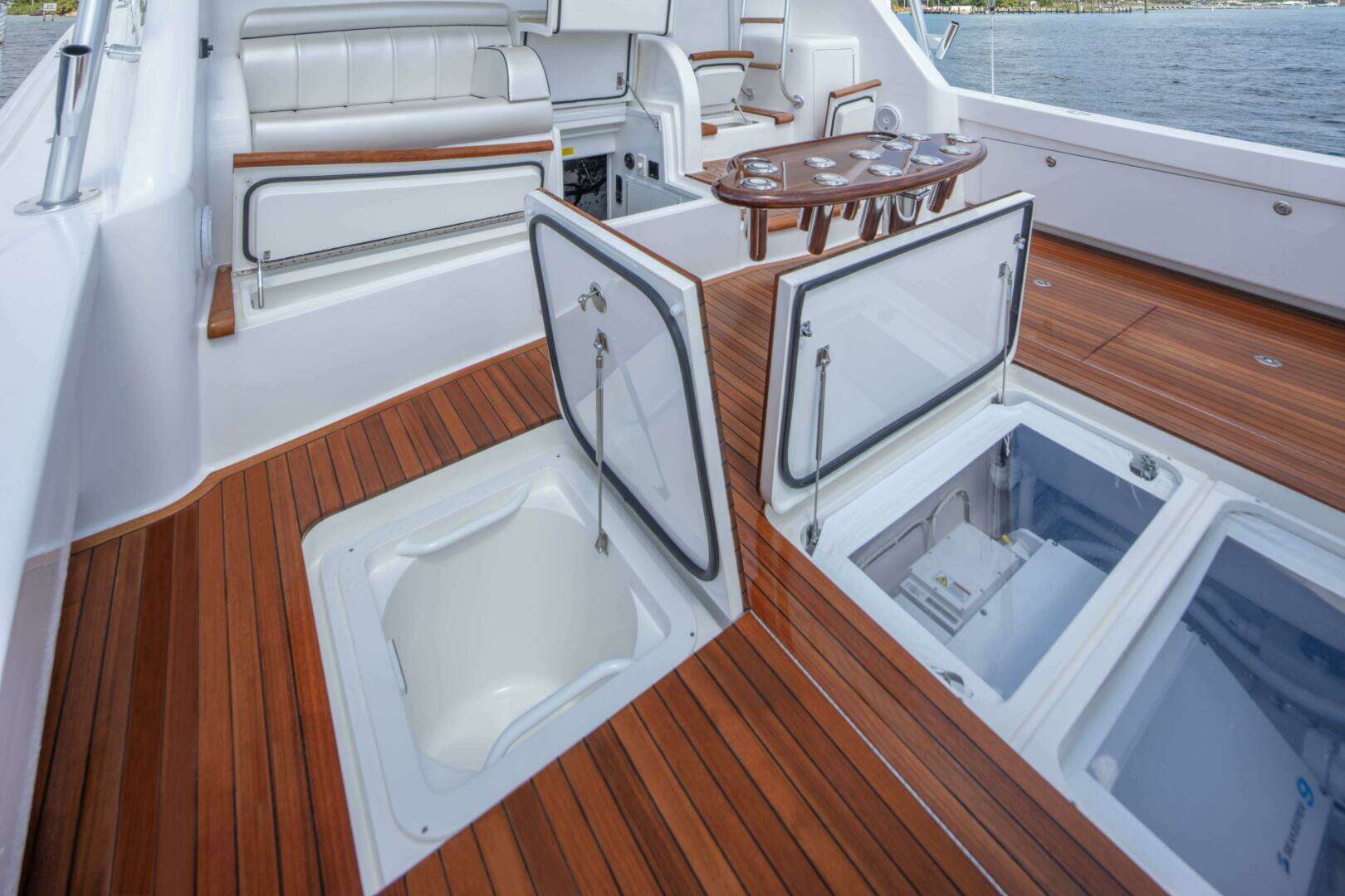 2026 Viking 58 Convertible - Image 9