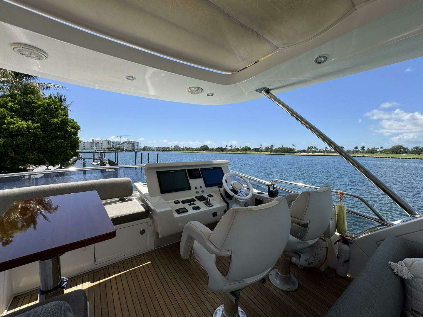 2018 Azimut 66 Flybridge - Image 27