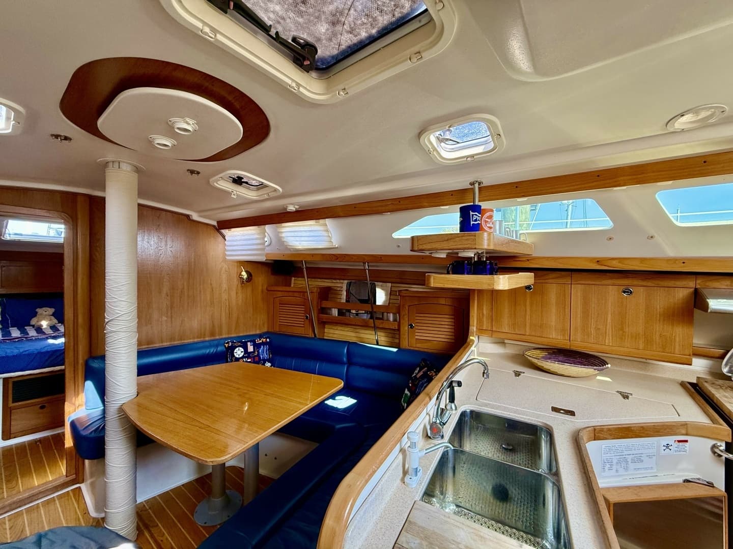 2002 Catalina — - Image 31