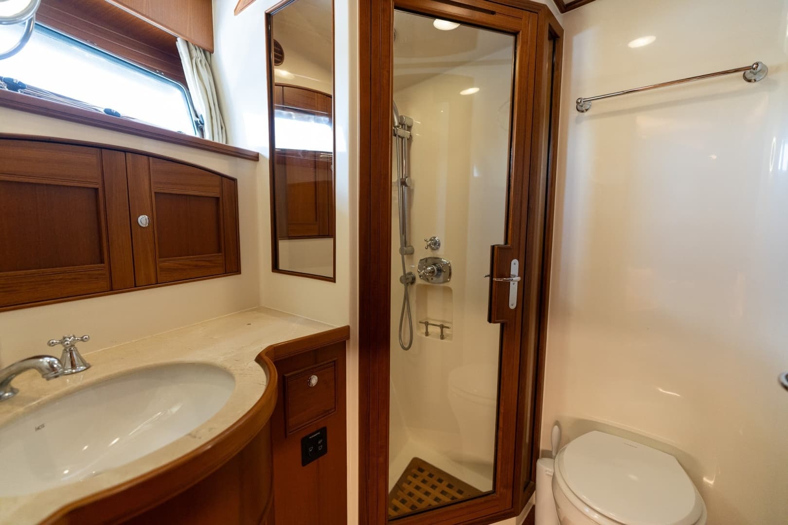 2016 Marlow Explorer 58E - Image 38
