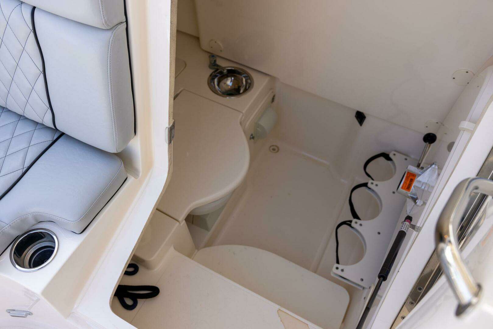 2012 Pursuit ST 310 Sport - Image 51