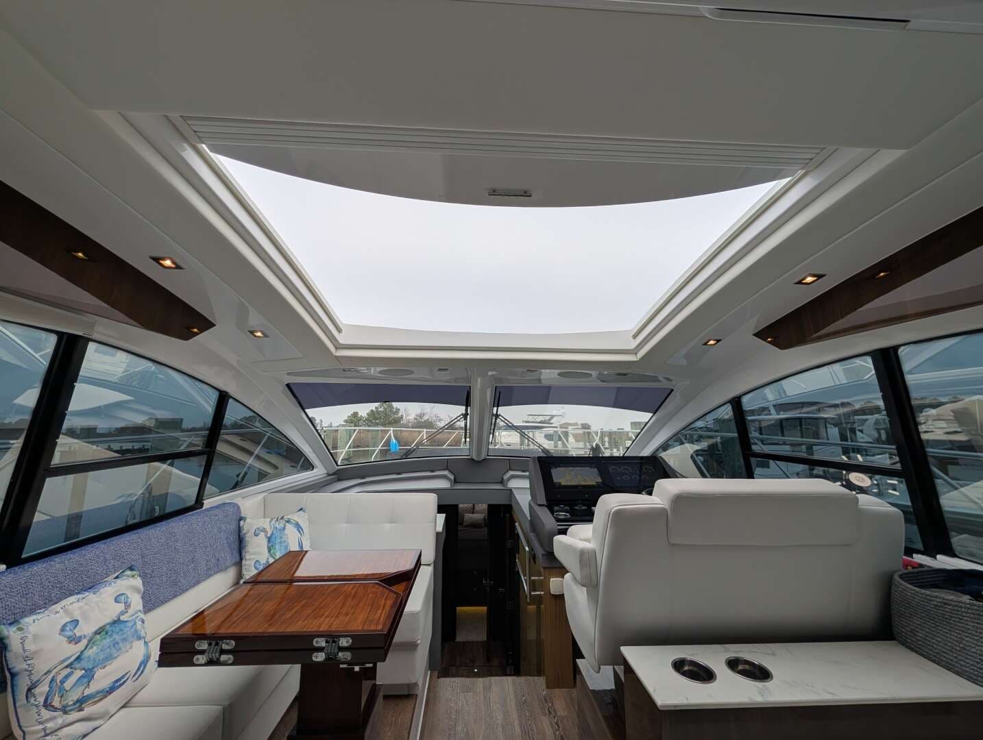 2022 Cruisers Yachts 54 Cantius - Image 29