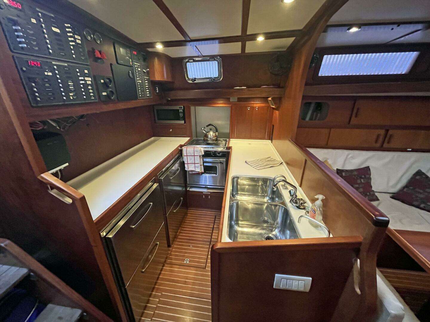 1979 Amel Mango - Image 33