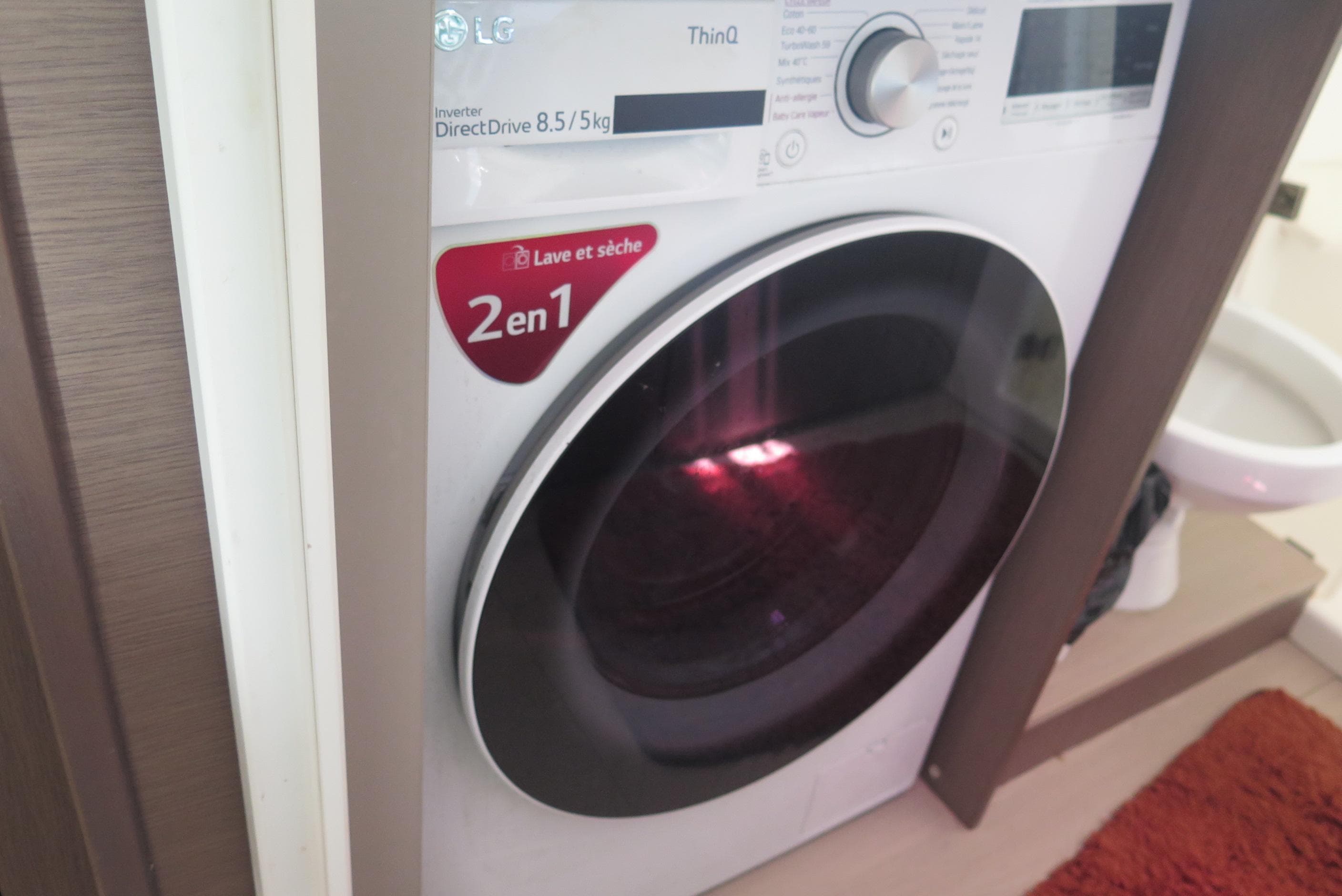 Front-loading washing machine with 2-in-1 feature, Bali 4.2 model, 2021.