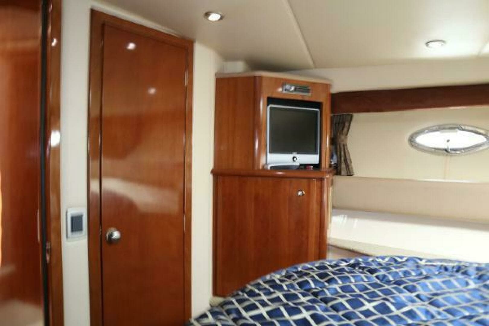2007 Meridian Sedan 411 - Image 23