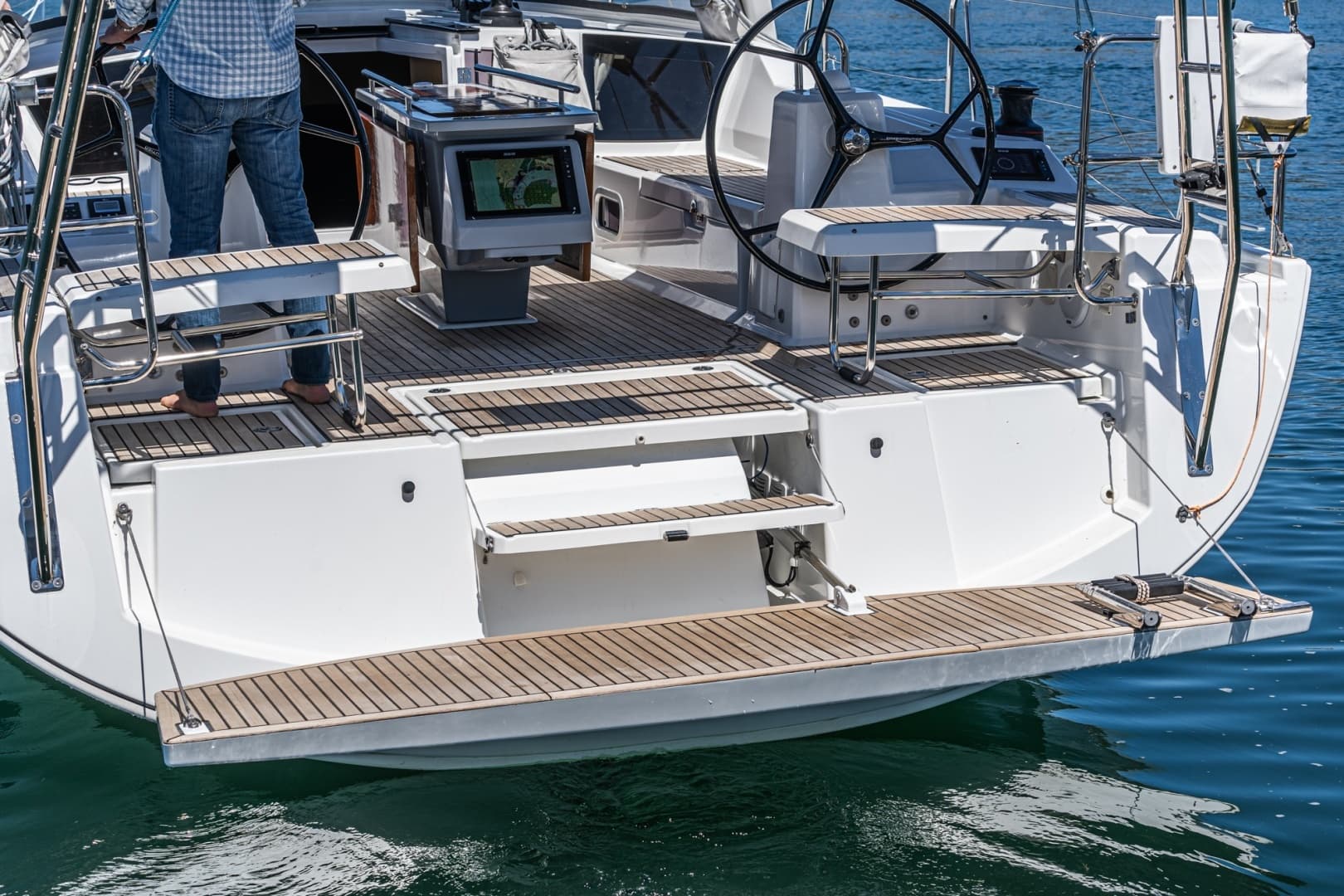 2018 Beneteau Oceanis 41.1 - Image 3