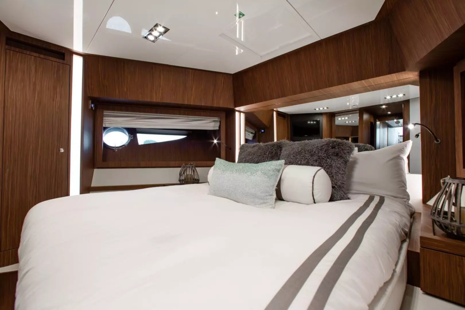 2017 Riva 88 Domino Super - Image 32