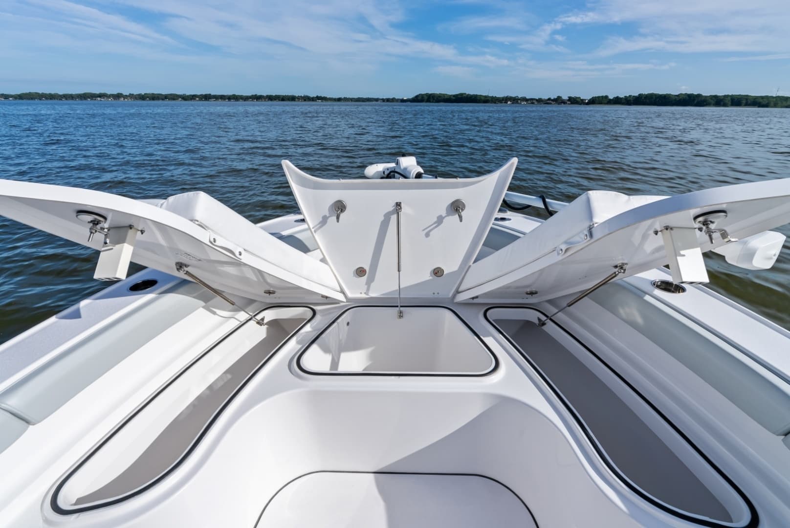 2027 Blackfin 242 HB - Image 13