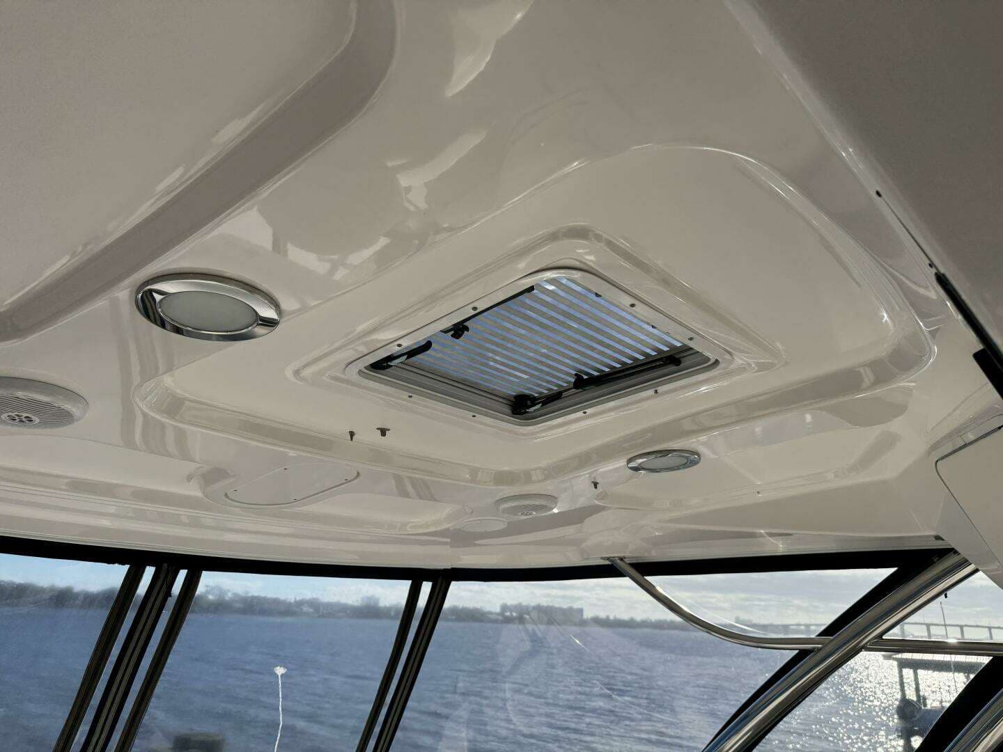 2007 Sea Ray 58 Sedan Bridge - Image 23