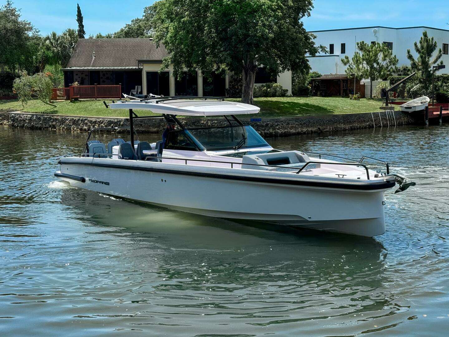 2024 Axopar 37 Sun Top - Image 5