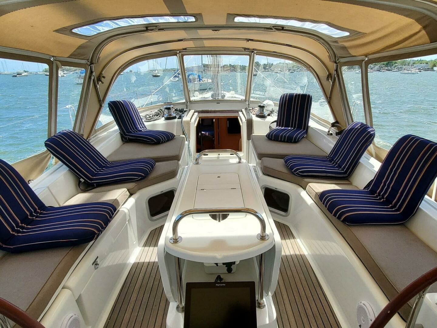 2012 Jeanneau 53 - Image 22