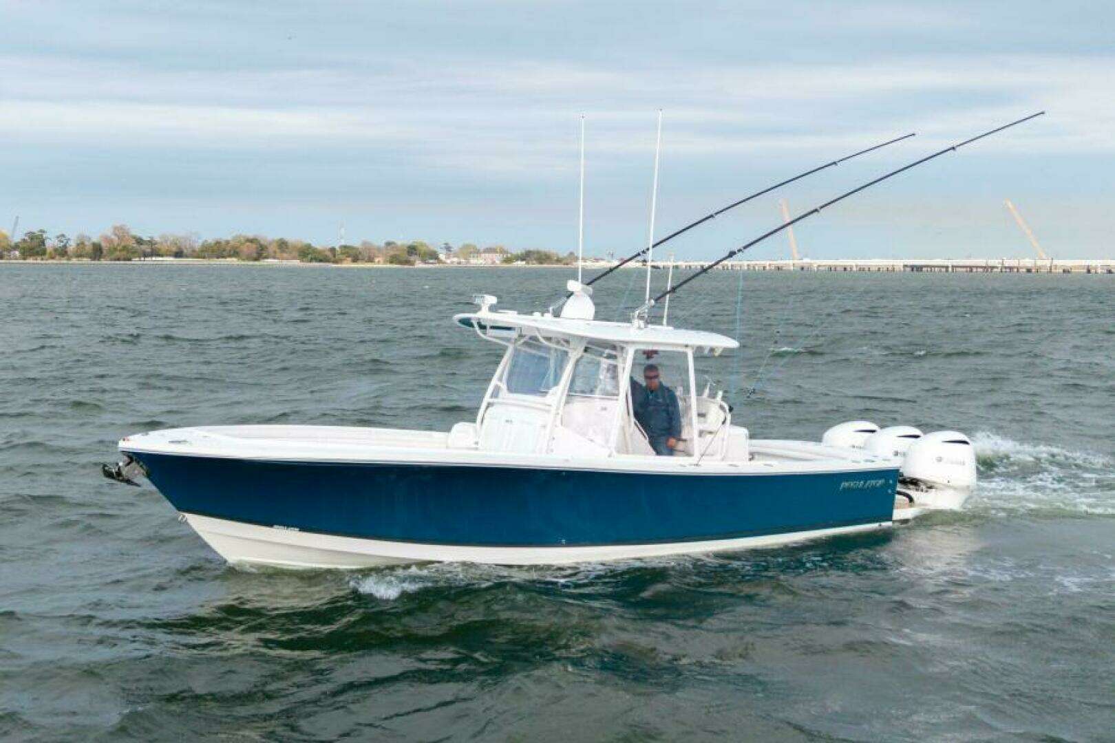 2018 Regulator 34 SS - Image 35
