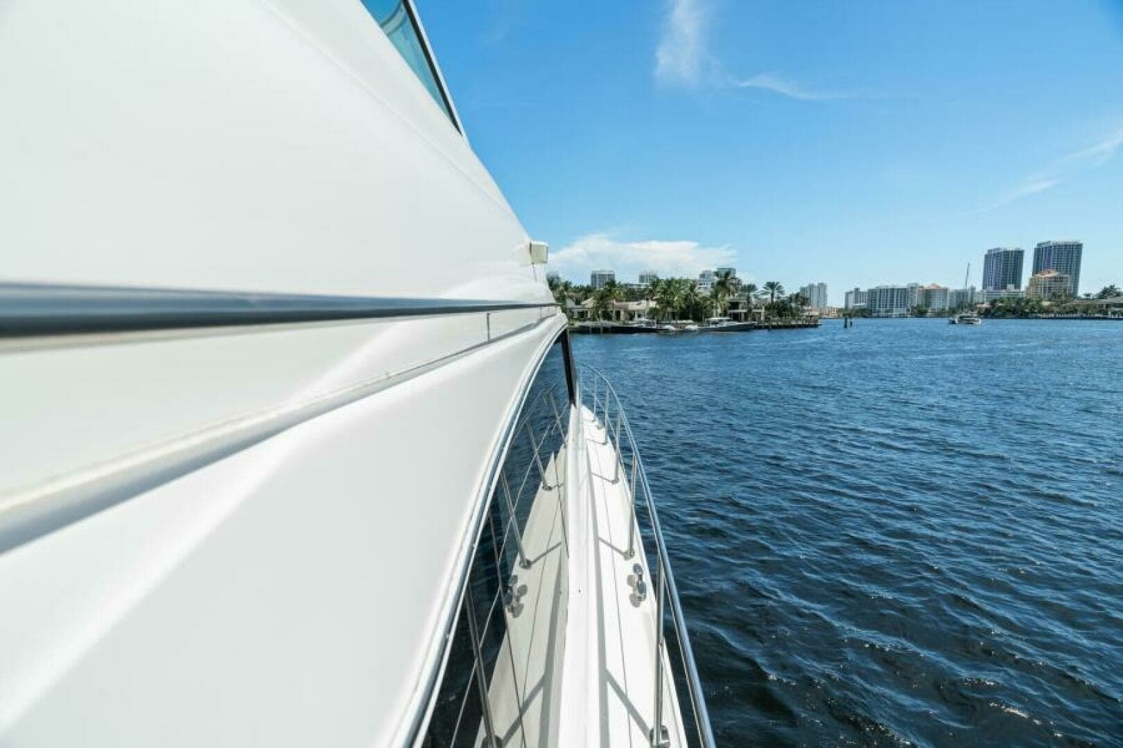 2001 Sea Ray 540 Cockpit Motor Yacht - Image 44