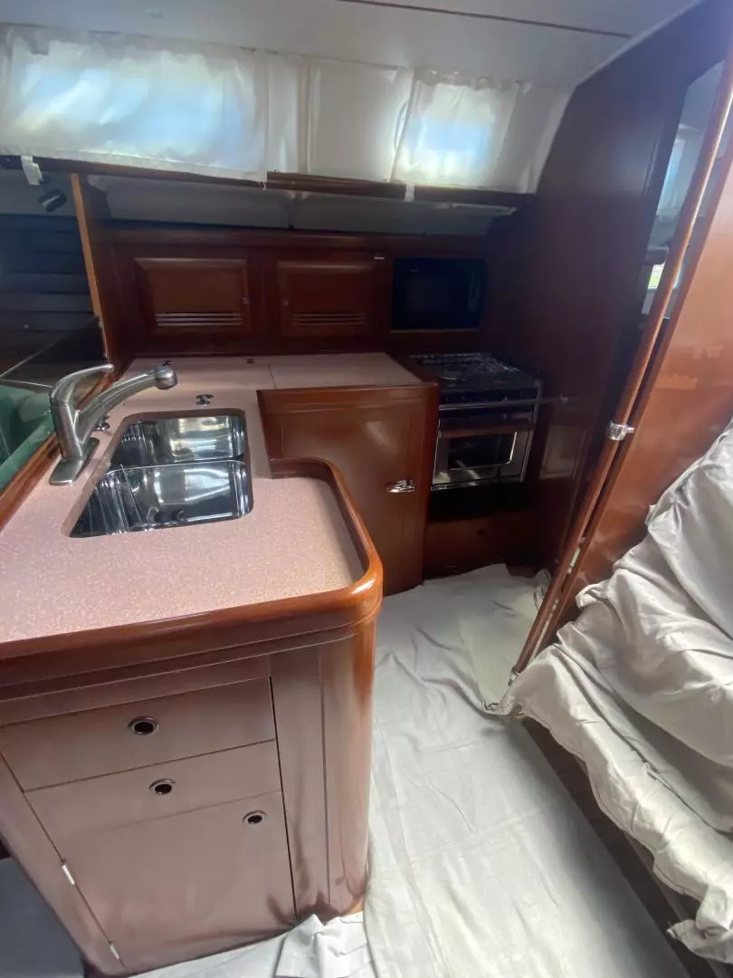 2004 Beneteau 473 - Image 23
