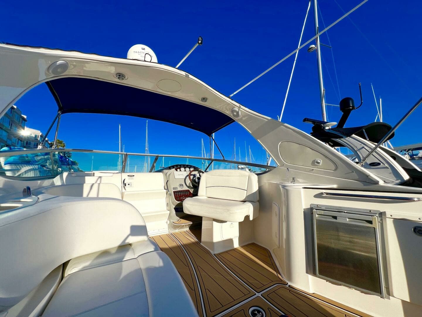 2012 Bayliner 335 - Image 45
