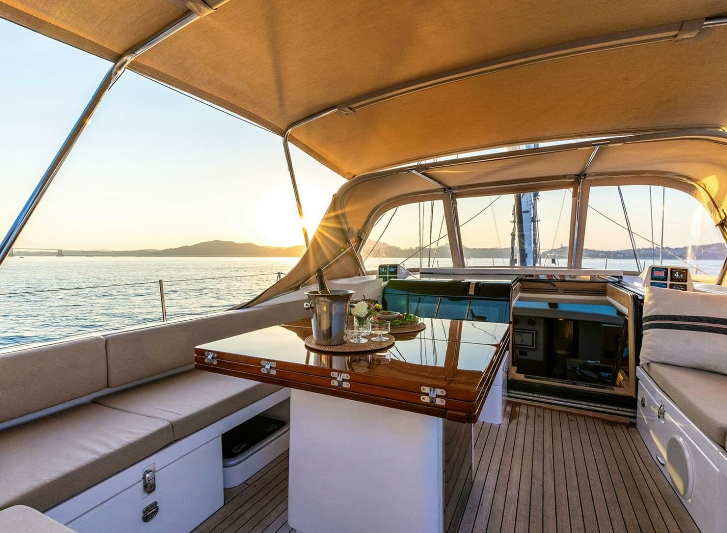 2014 Oyster Yachts Oyster 825 - Image 20
