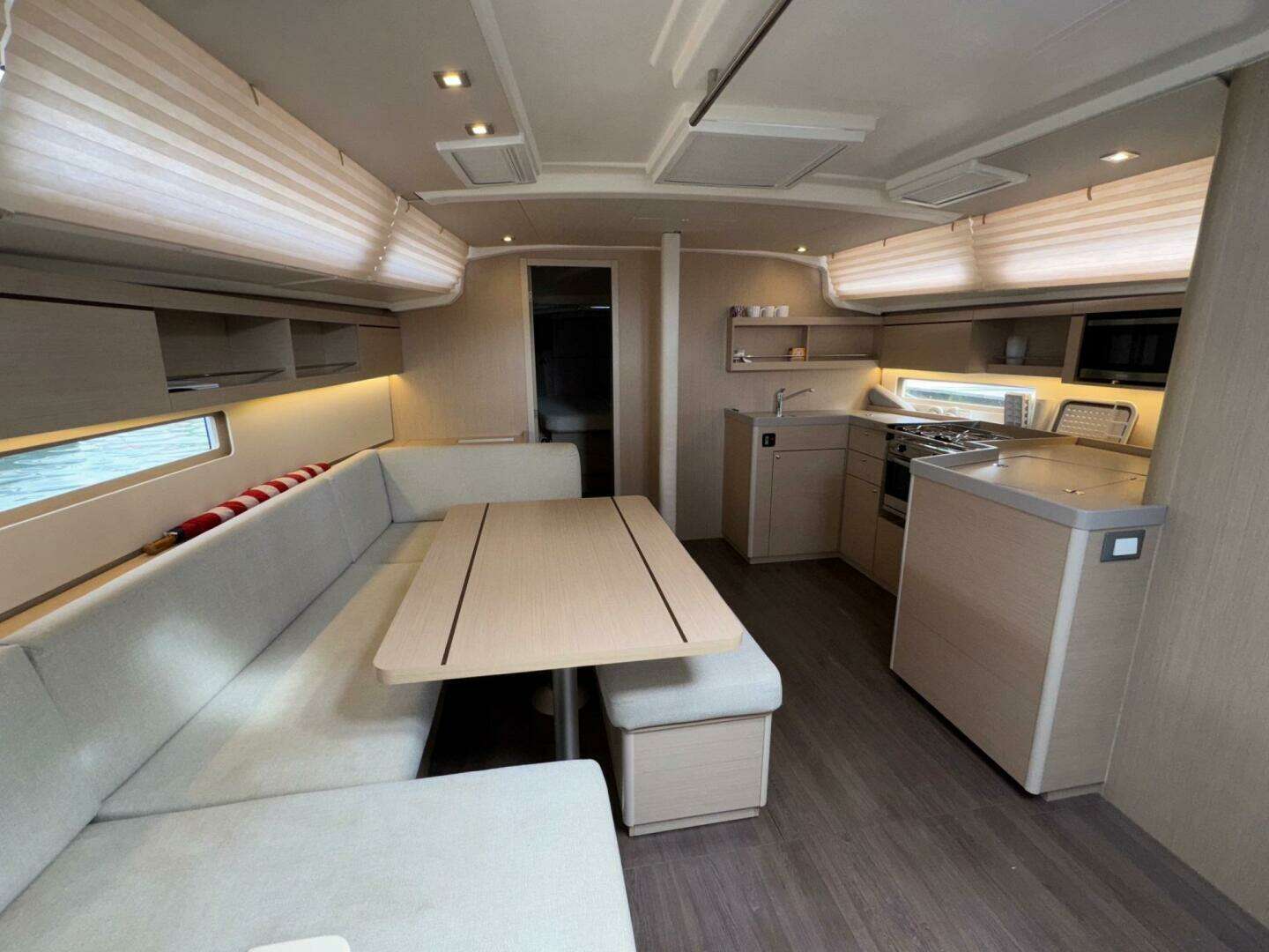 2022 Beneteau Oceanis 40.1 - Image 25