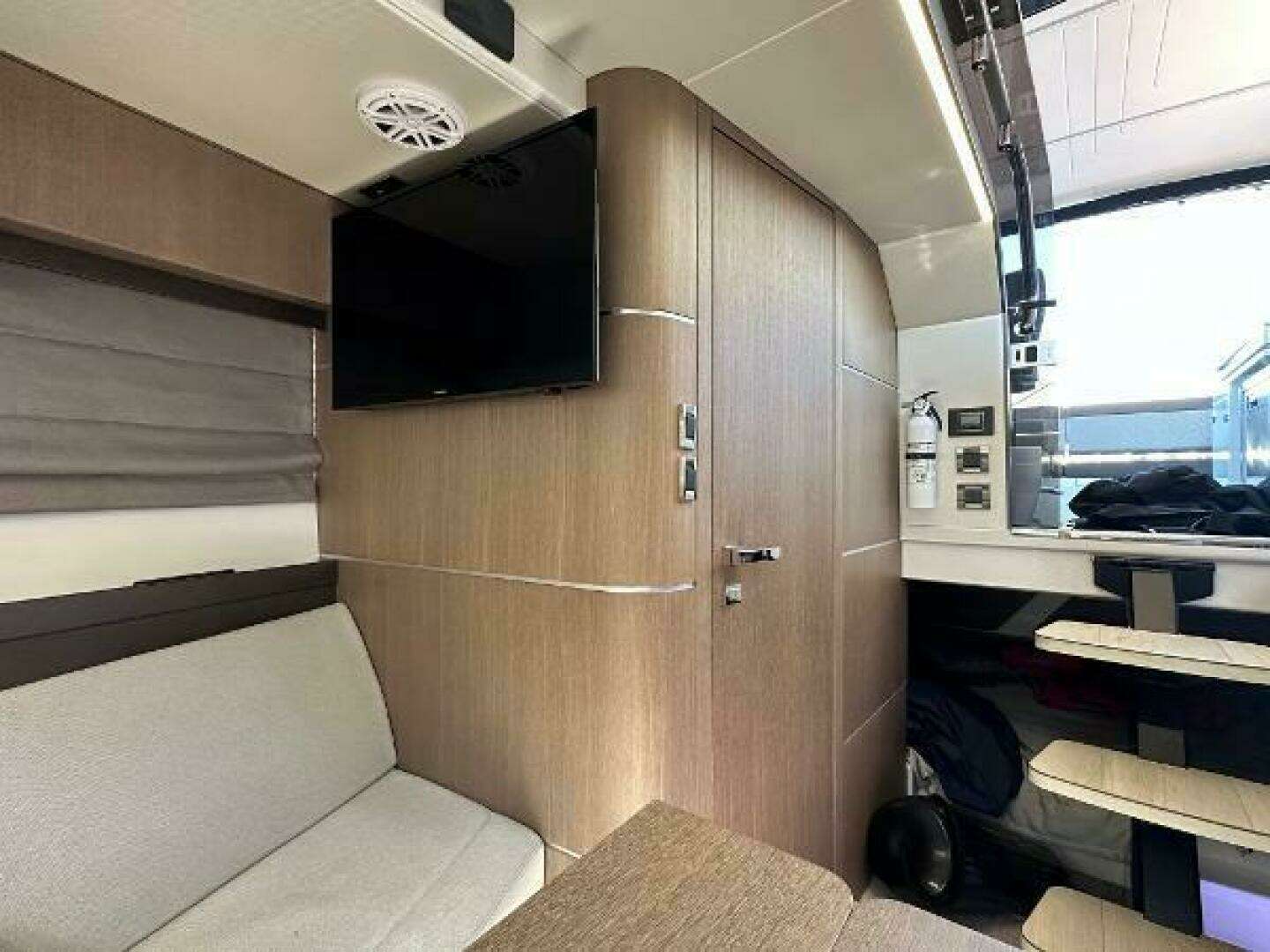 2022 Galeon 325 GTO - Image 35