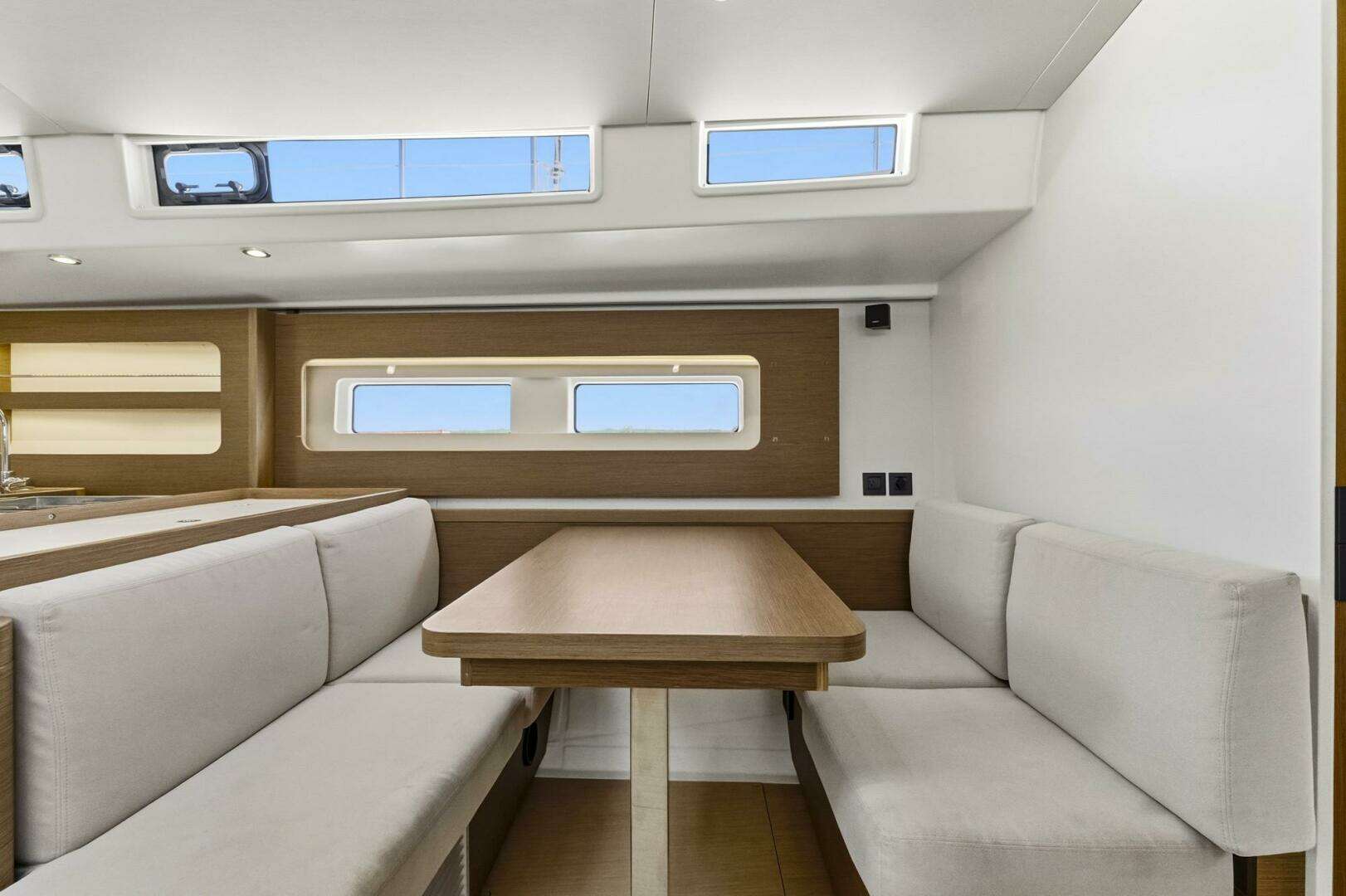 2024 Beneteau Oceanis Yacht 54 - Image 34