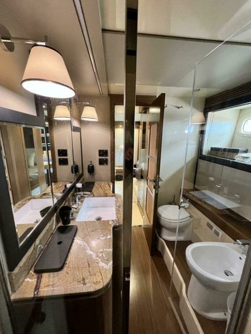 2017 Azimut Magellano - Image 29