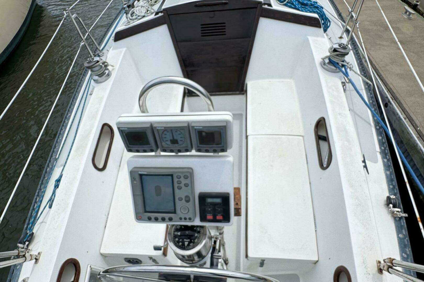 1986 Catalina 38 - Image 12