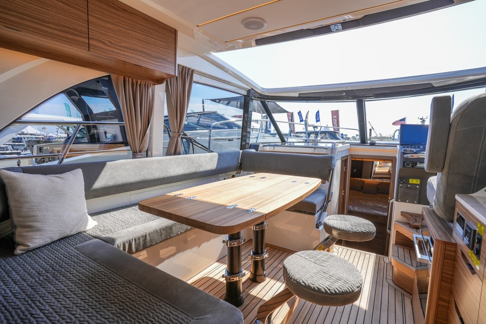 2026 Marex 390 - Image 13
