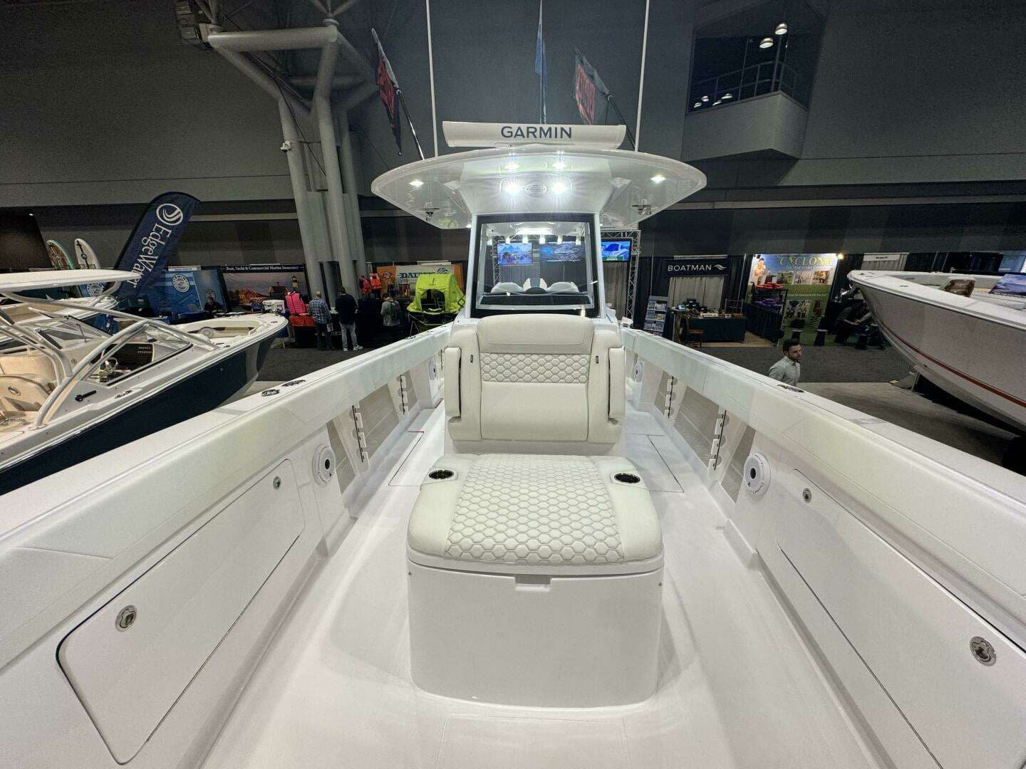 2027 Jupiter 380 LS - Image 8