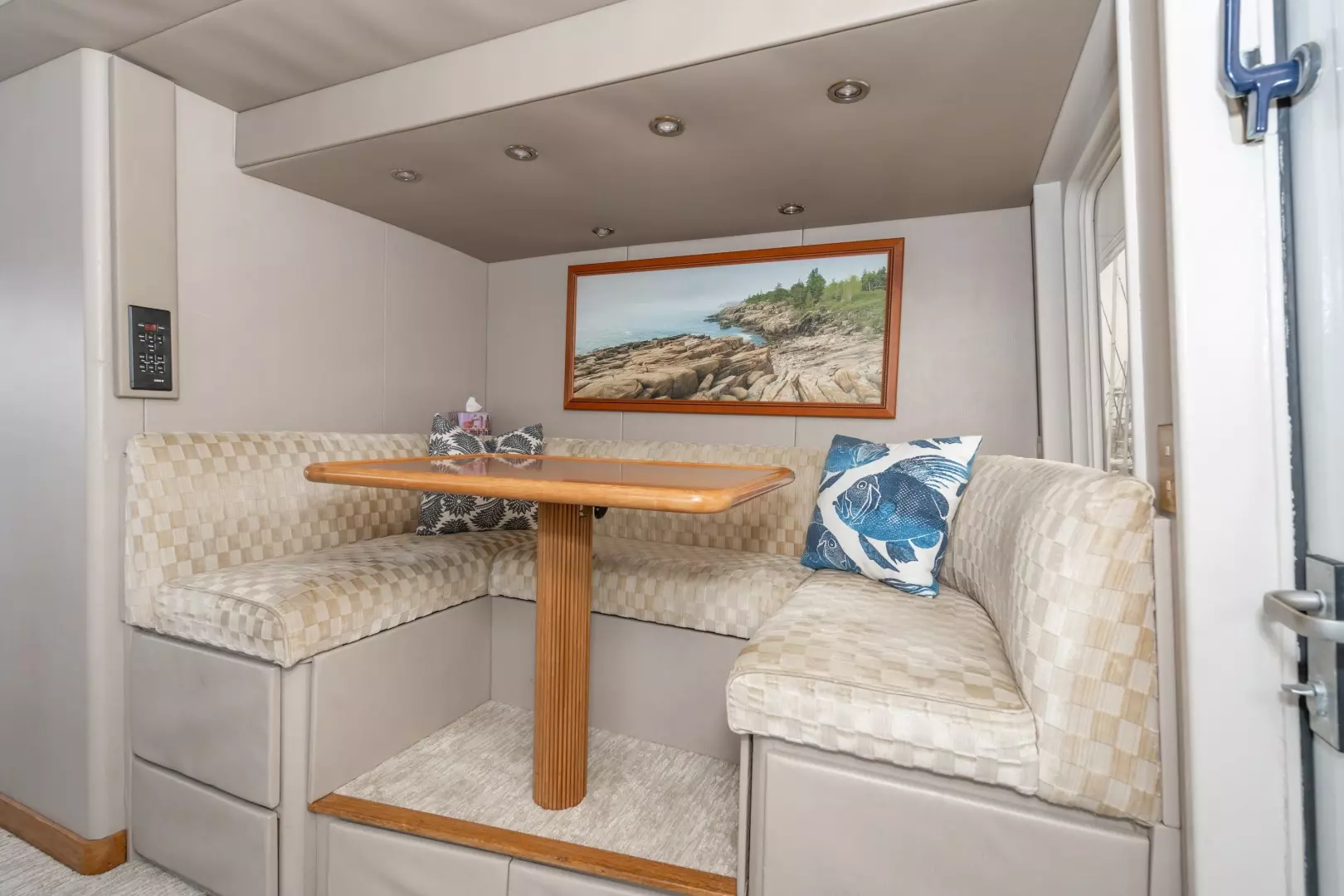 1992 Christensen Tri-Deck Motor Yacht - Image 12