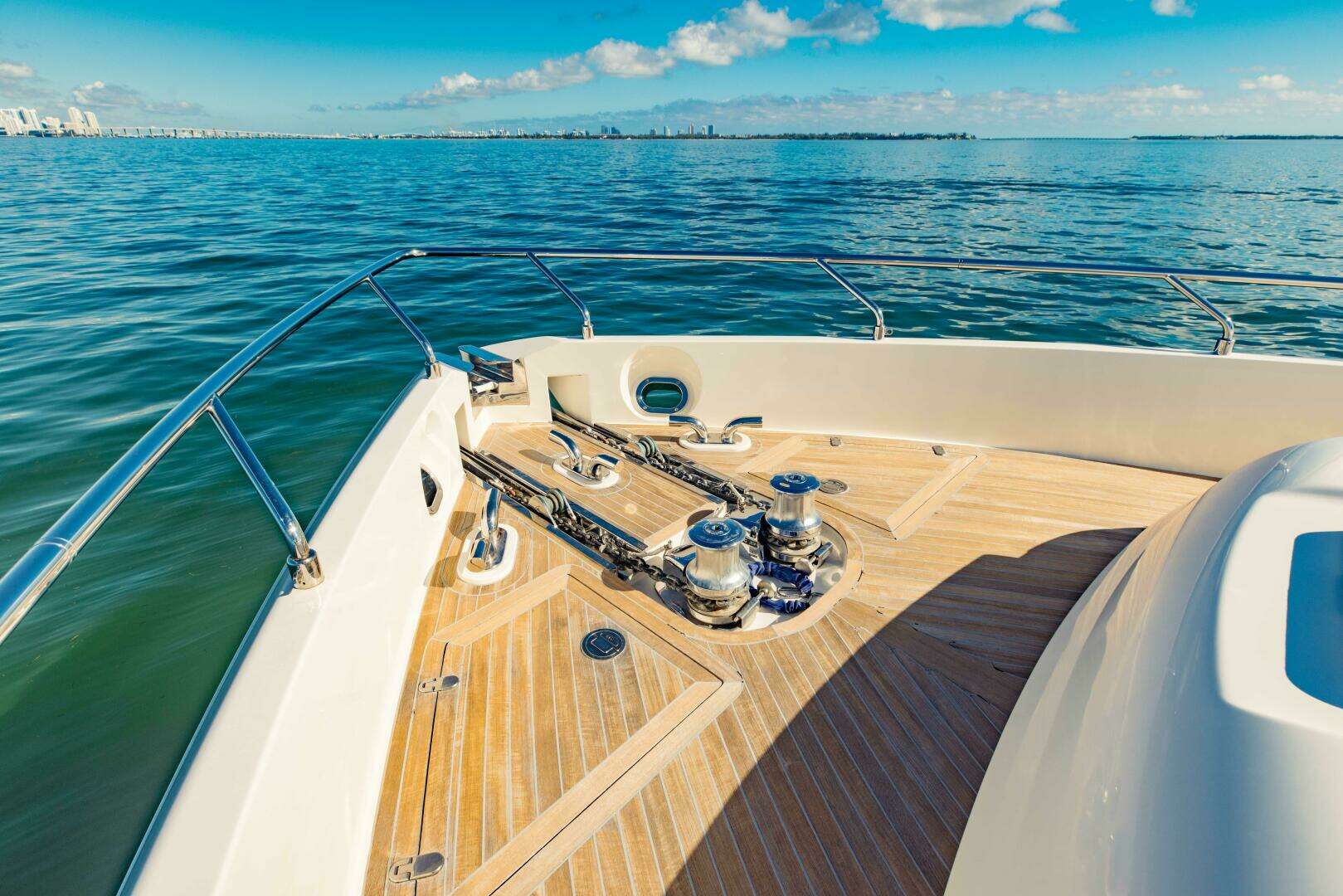 2017 Ferretti Yachts 750 - Image 27