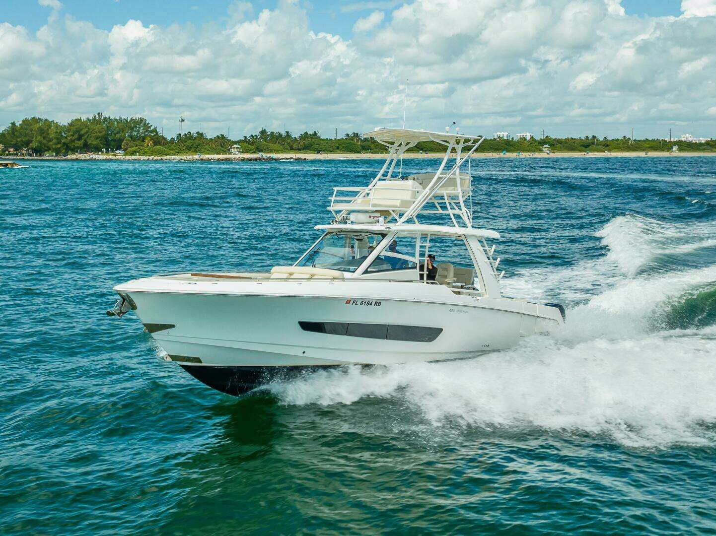 2016 Boston Whaler — - Image 30