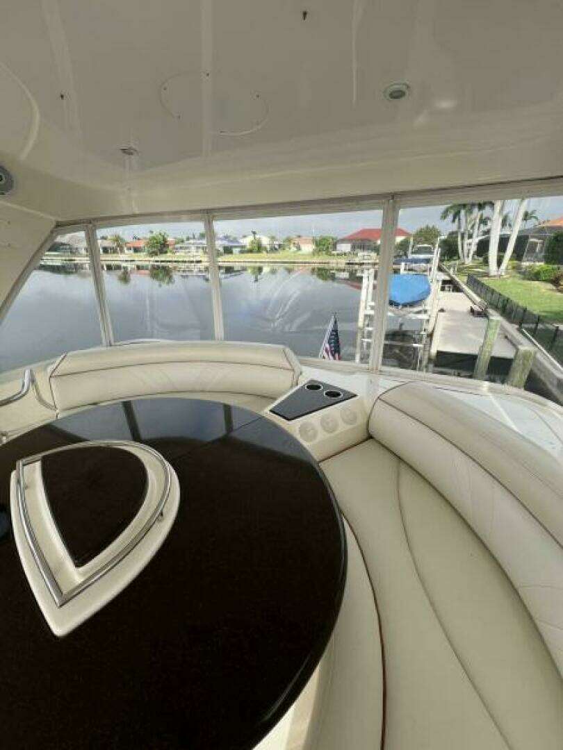 2008 Ovation 52 - Image 10
