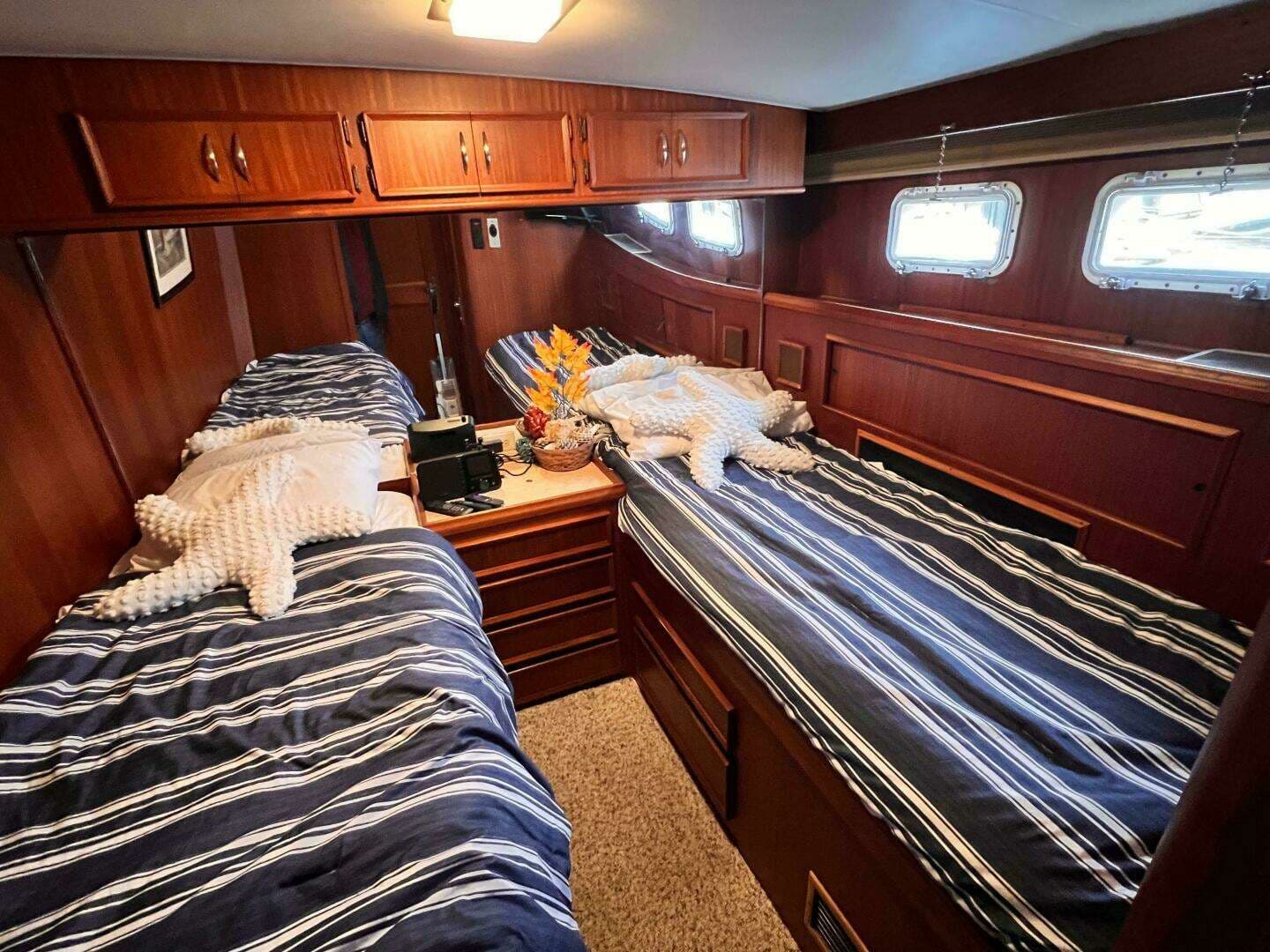 1980 Hatteras 58 MY - Image 44