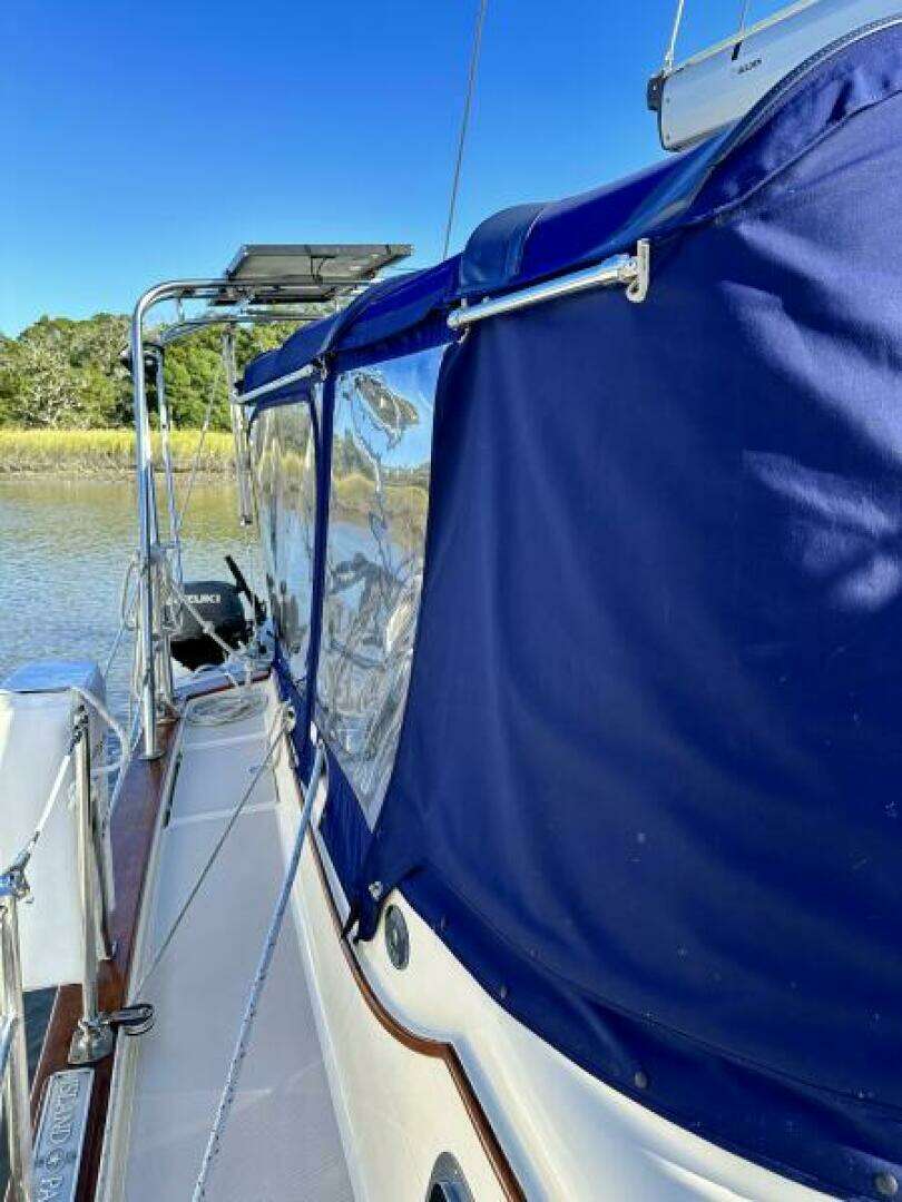 2006 Island Packet 440 - Image 27