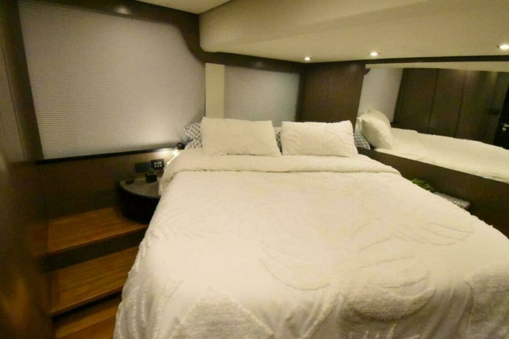 2024 Okean 52 Flybridge - Image 40