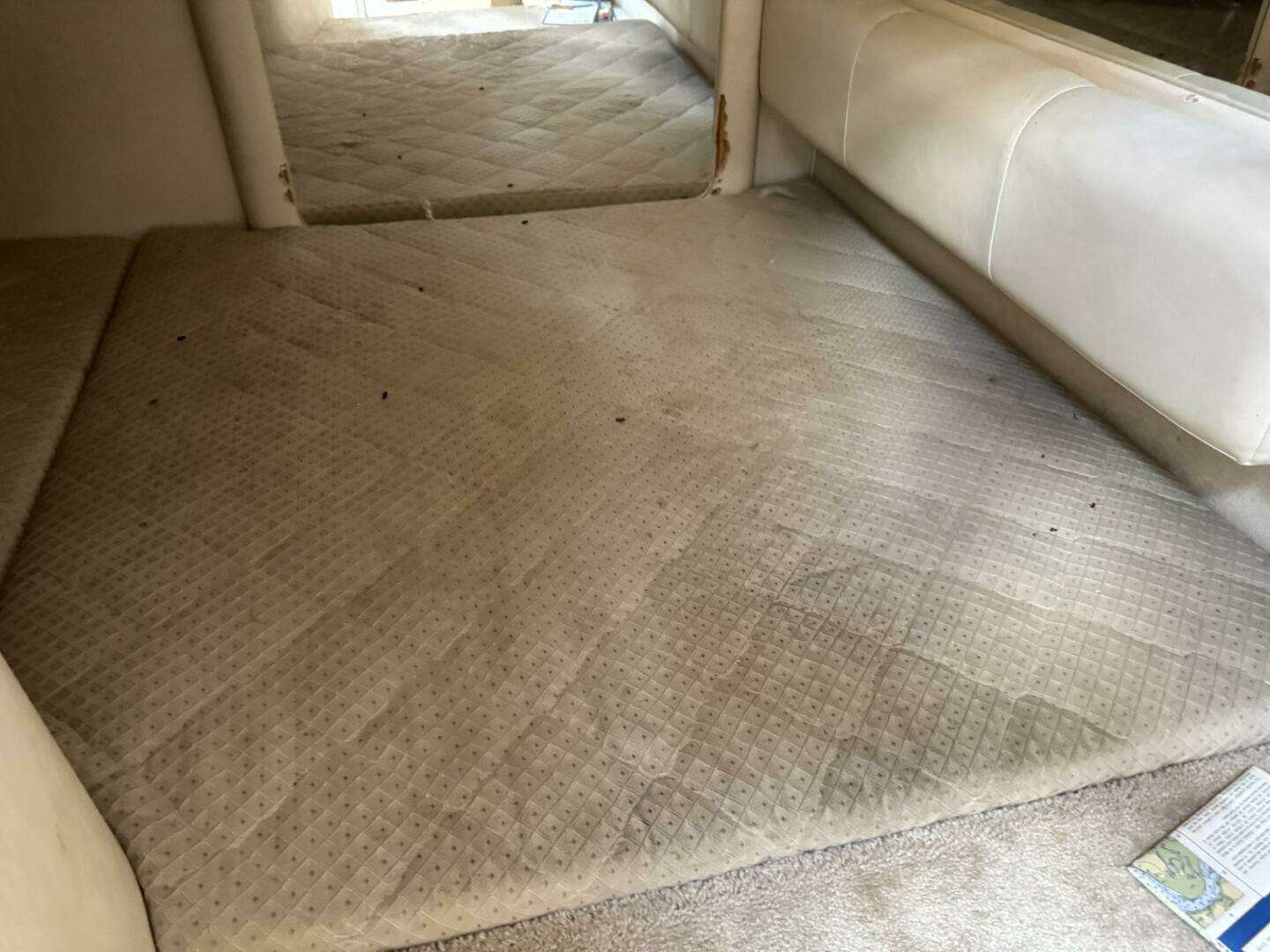 1998 Sea Ray 290 Sundancer - Image 38