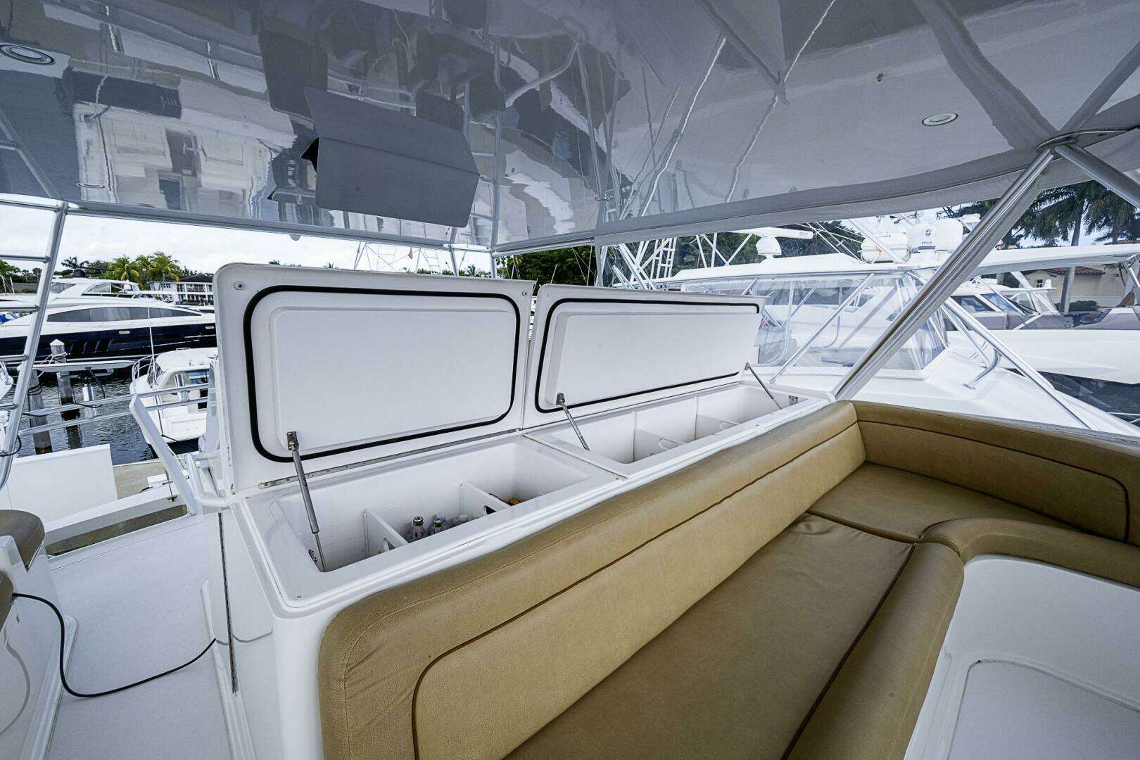 2007 Viking 64 Convertible - Image 50