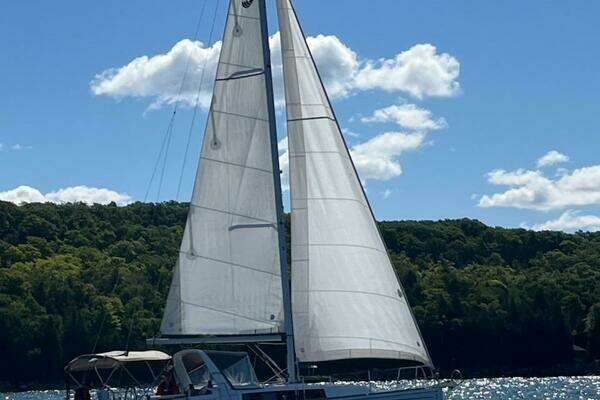 2018 Beneteau Oceanis 35.1 - Image 1