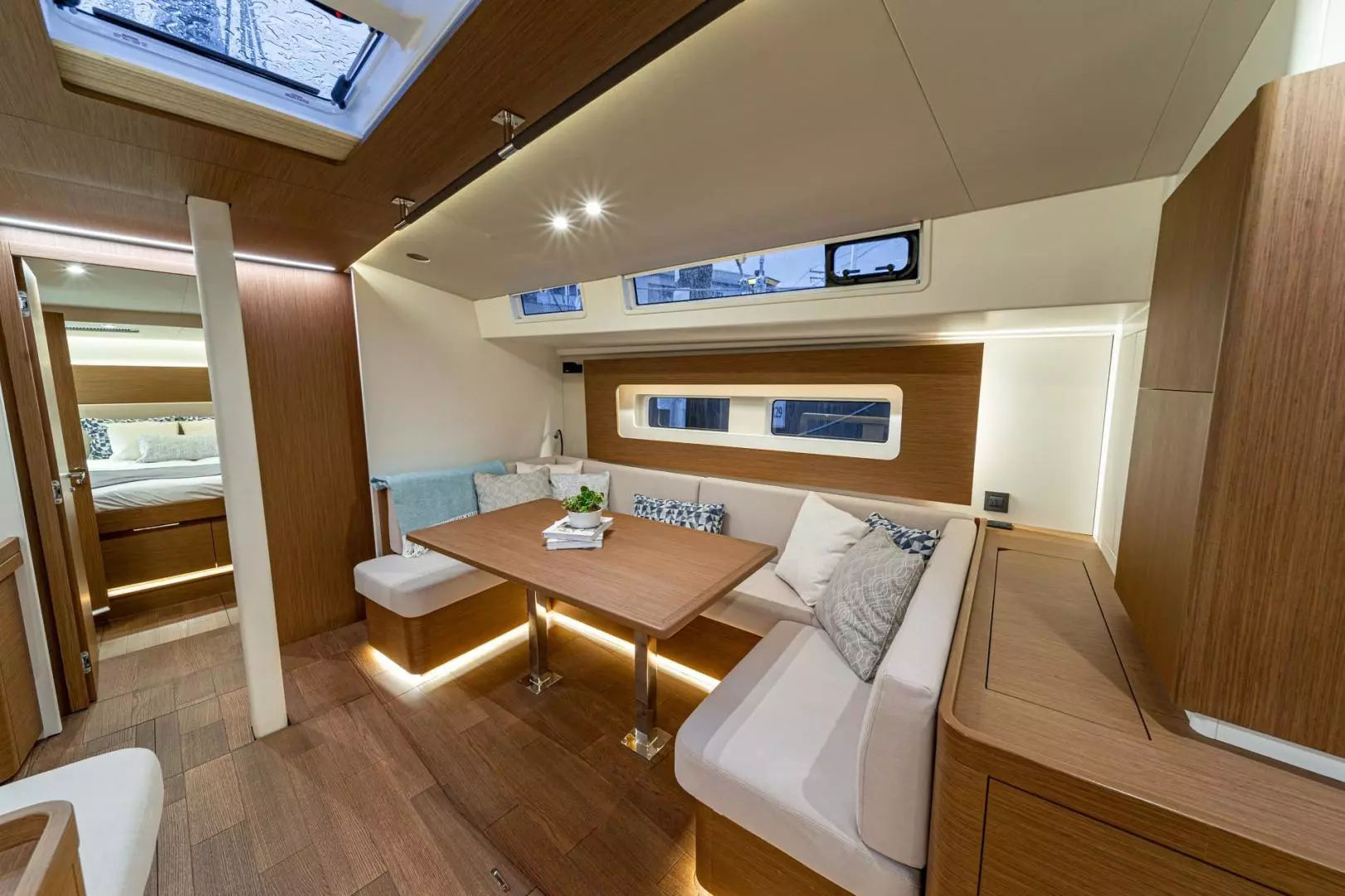 2026 Beneteau Oceanis Yacht 54 - Image 24