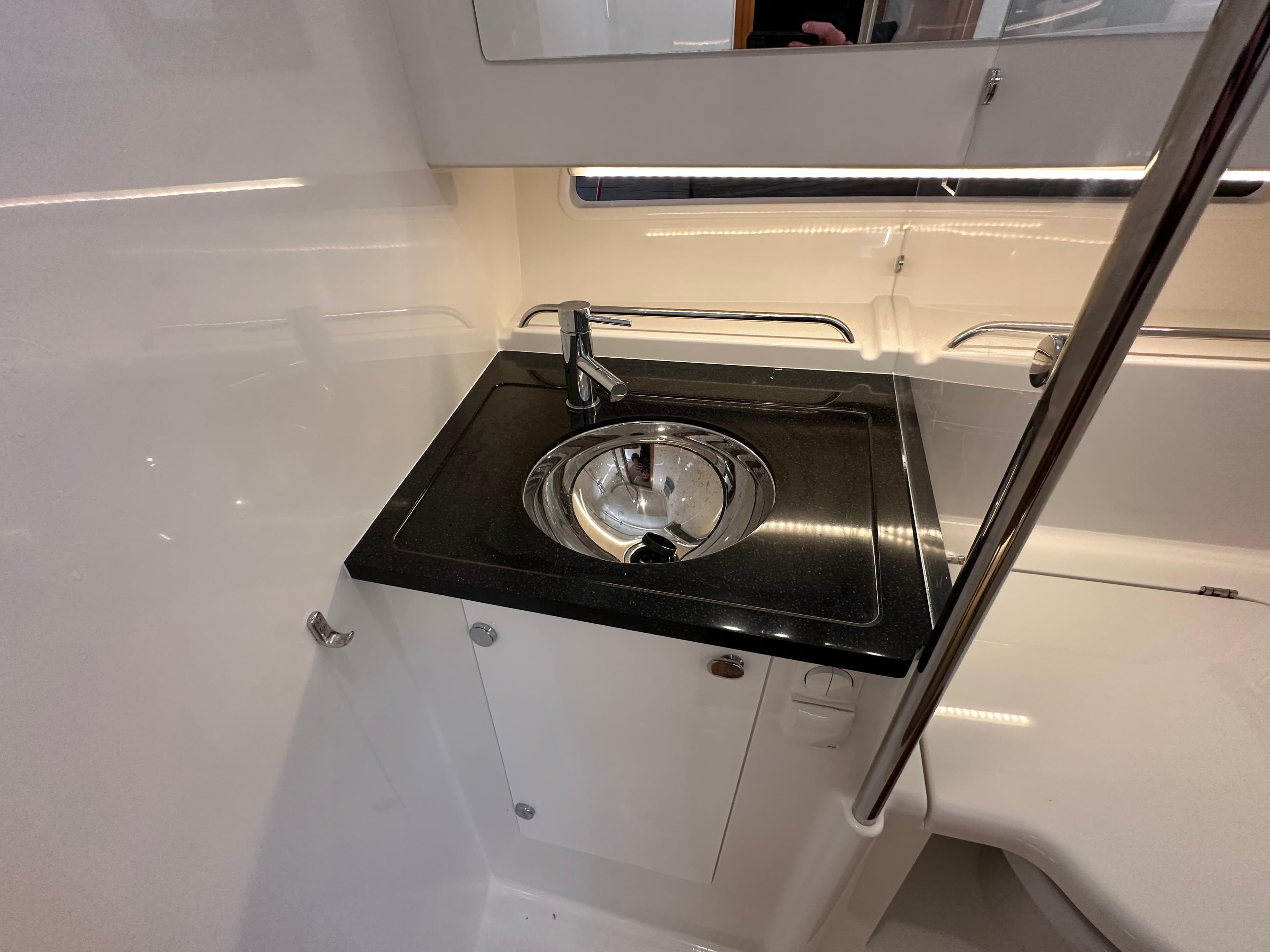 2020 Nimbus Tender 11 - 73