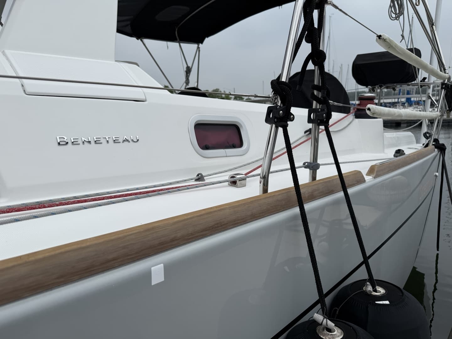 2016 Beneteau Oceanis - Image 21