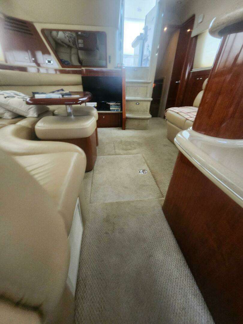 2003 Sea Ray 480 Motor Yacht - Image 11